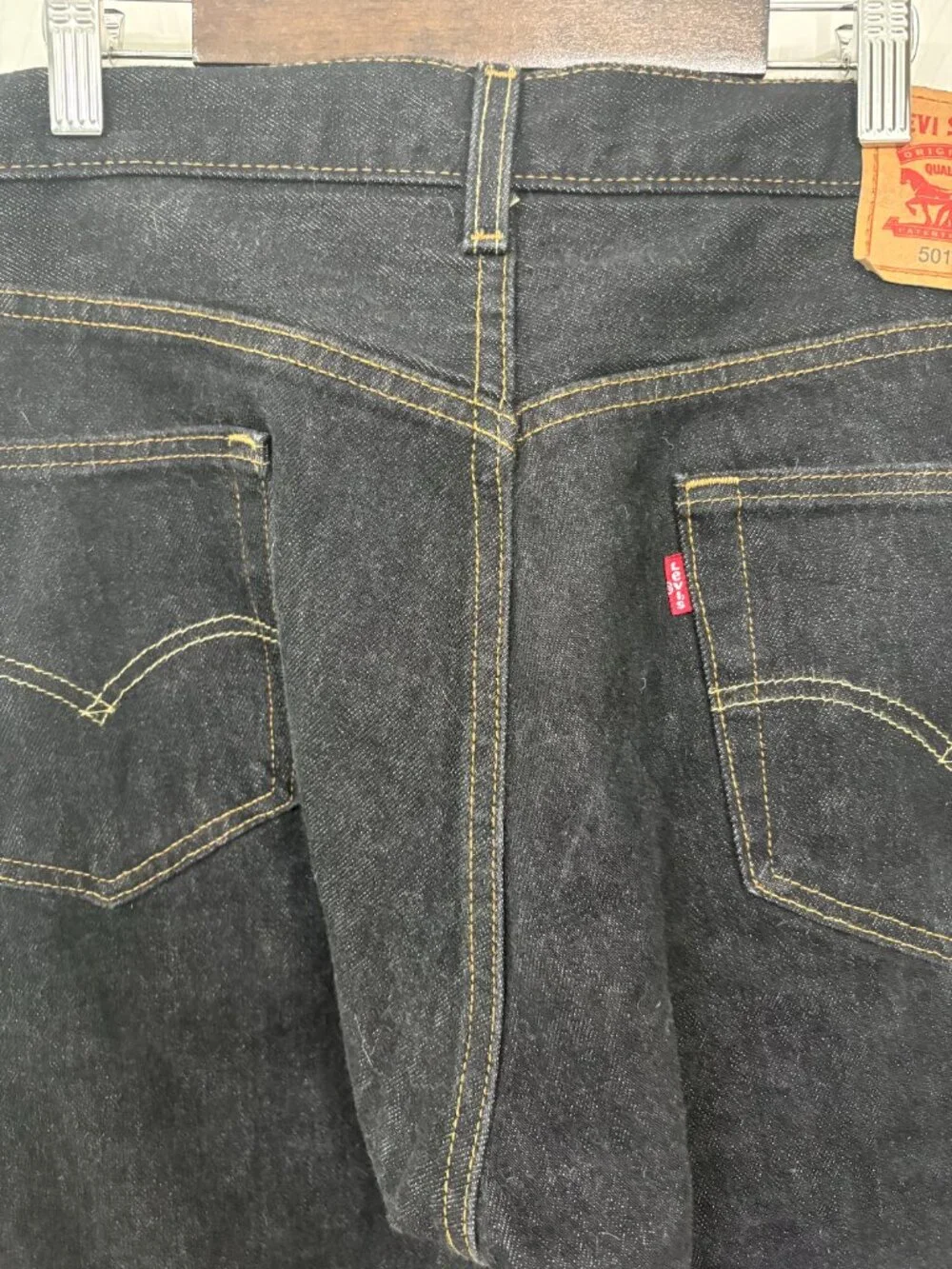 🛍️ Levi’s 501 Original Fit Dark Wash Raw Denim Jeans W36 L32